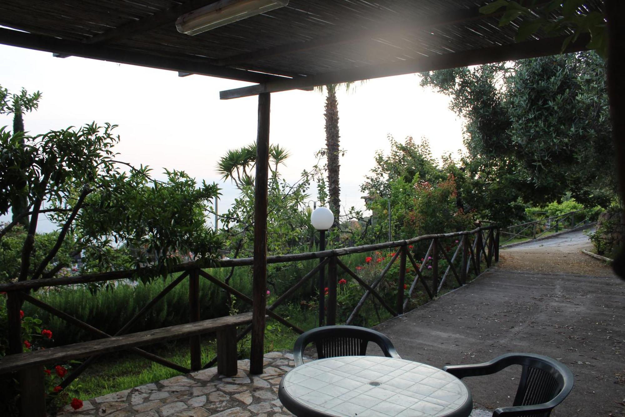 Villa Incanto B&B Caprioli Exterior foto